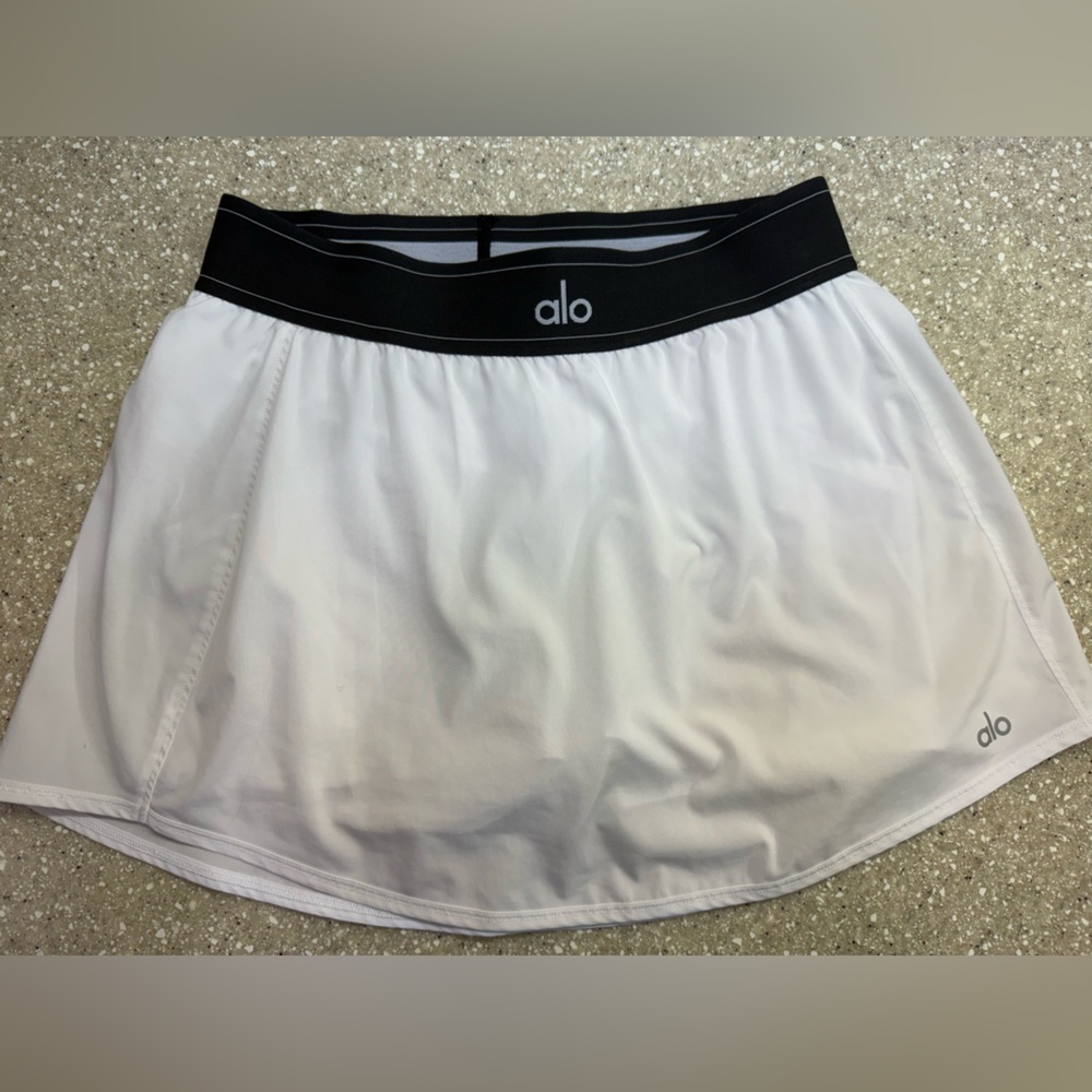ALO Yoga Black and White Performance Waistband